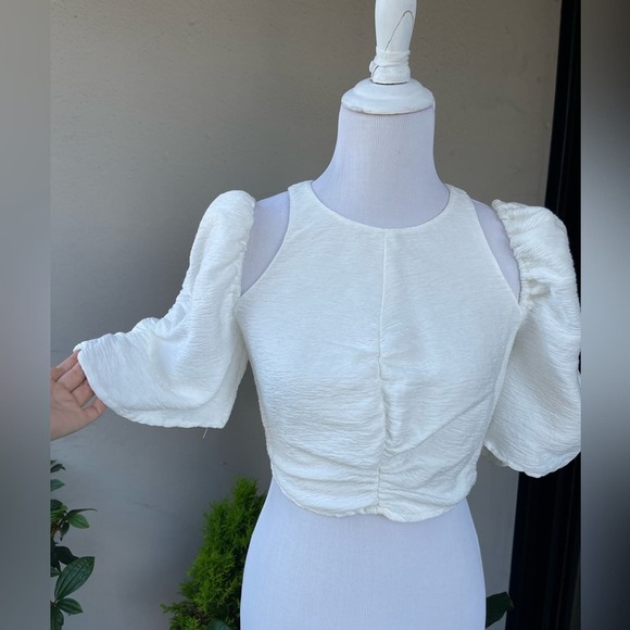 Zara Cropped Blouse with Puff/ Off Shoulder Sleeves in White, M - Picture 12 of 16